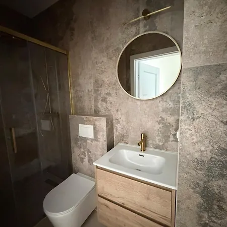 Nad Jeziorem Apartman *